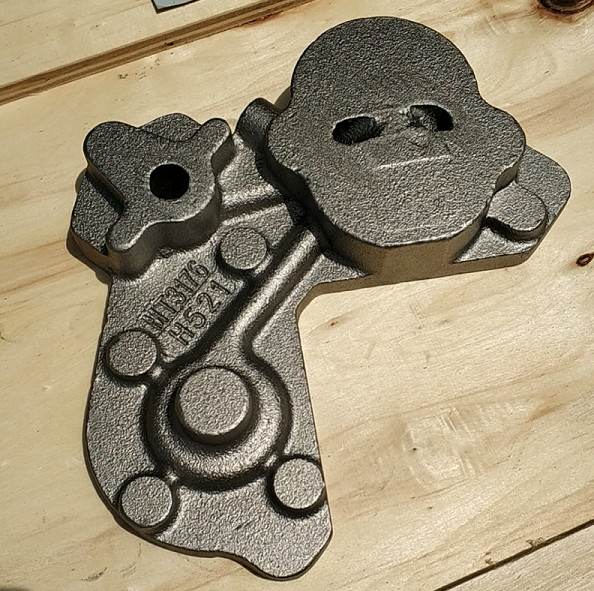 Ductile Iron 400-18 Sand Casting Pump Adaptor Spare Parts