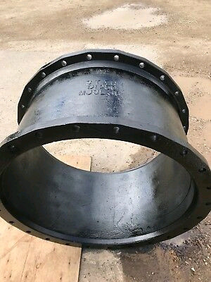 36" MJ Long Pattern Cast Iron Pipe Fittings Solid Long Sleeve FBE / Cement Lining